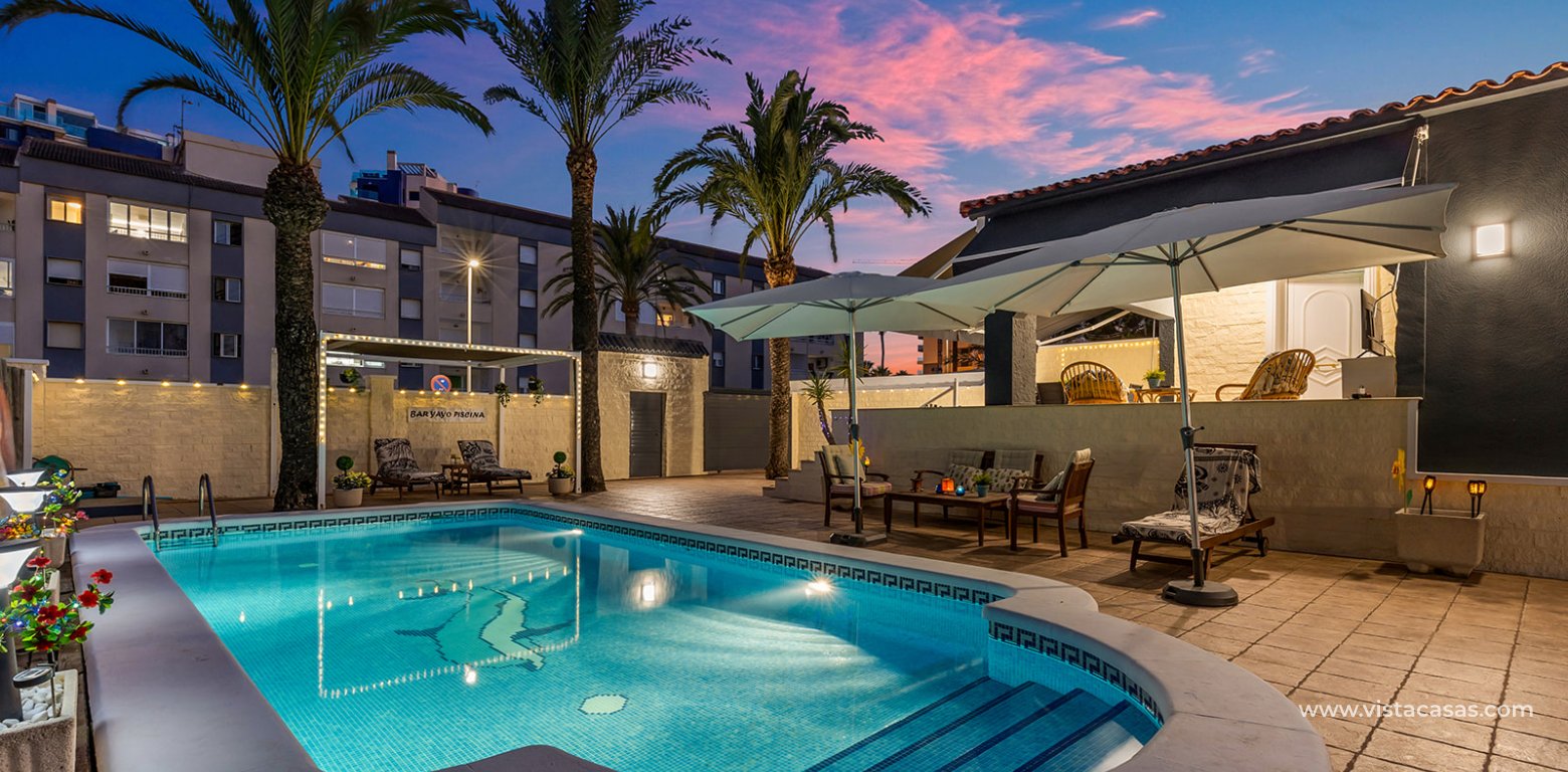 Wtórny - Villa - Punta Prima