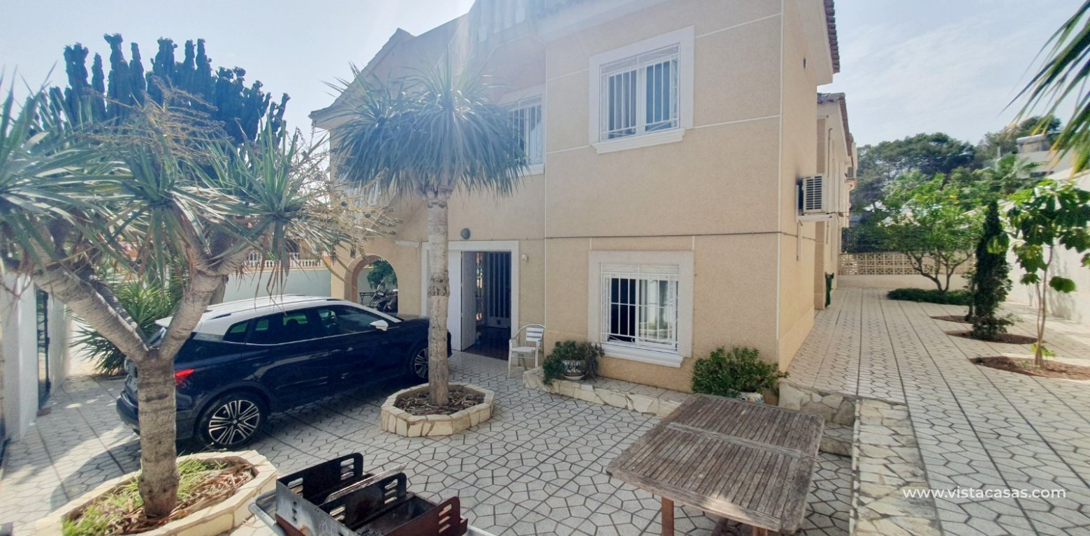 Resale - Villa - Los Balcones