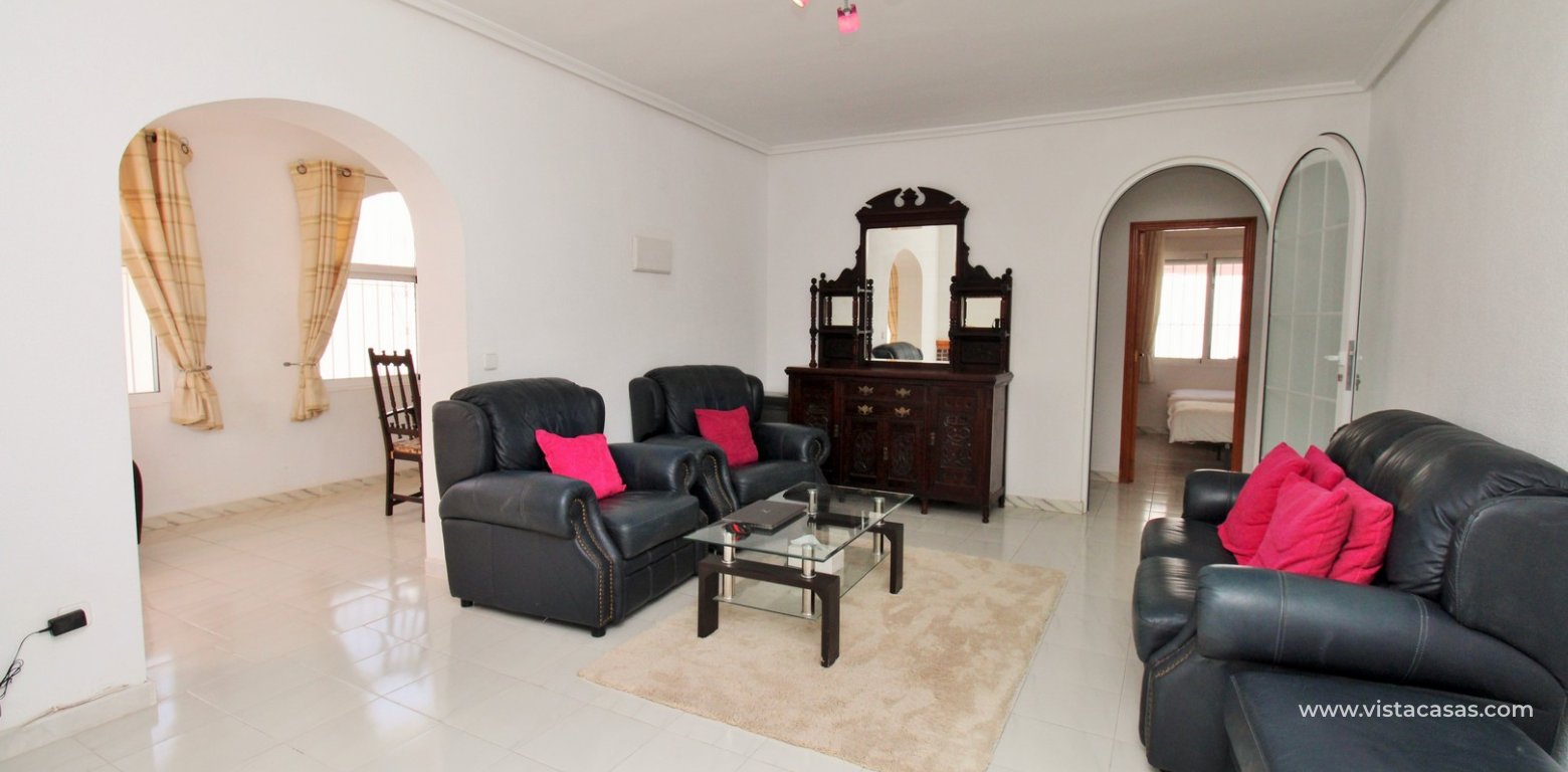 3-Bedroom Detached Villa with Private Pool in Eagles Nest, Near Villamartin Plaza & Golf lounge 2