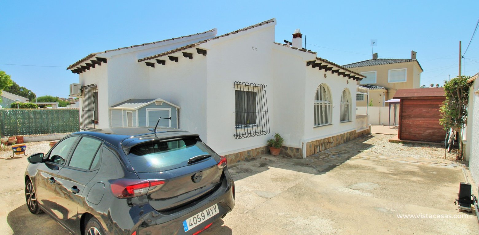 3-Bedroom Detached Villa with Private Pool in Eagles Nest, Near Villamartin Plaza & Golf drive way