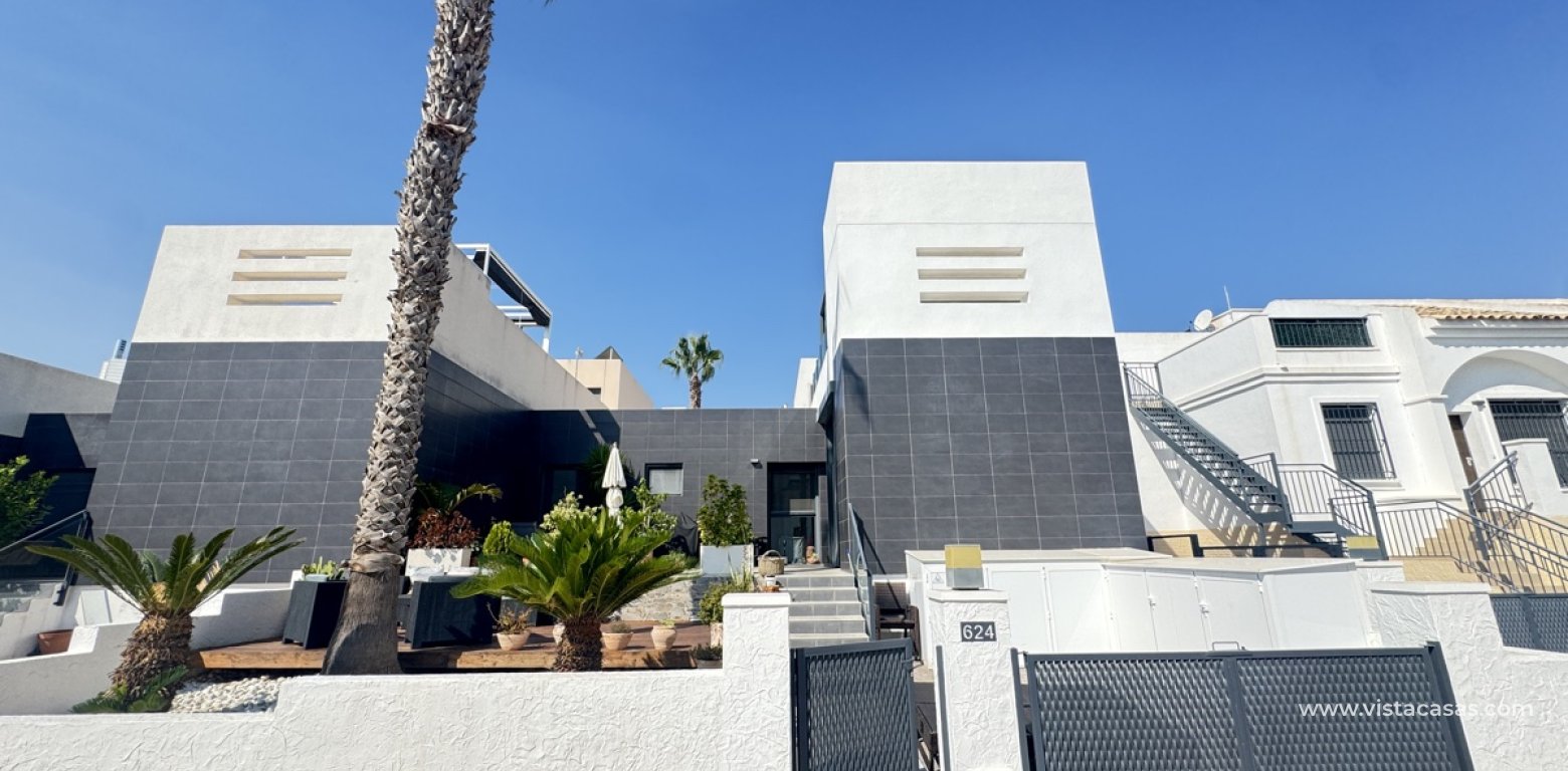 Resale - Townhouse - Villamartin