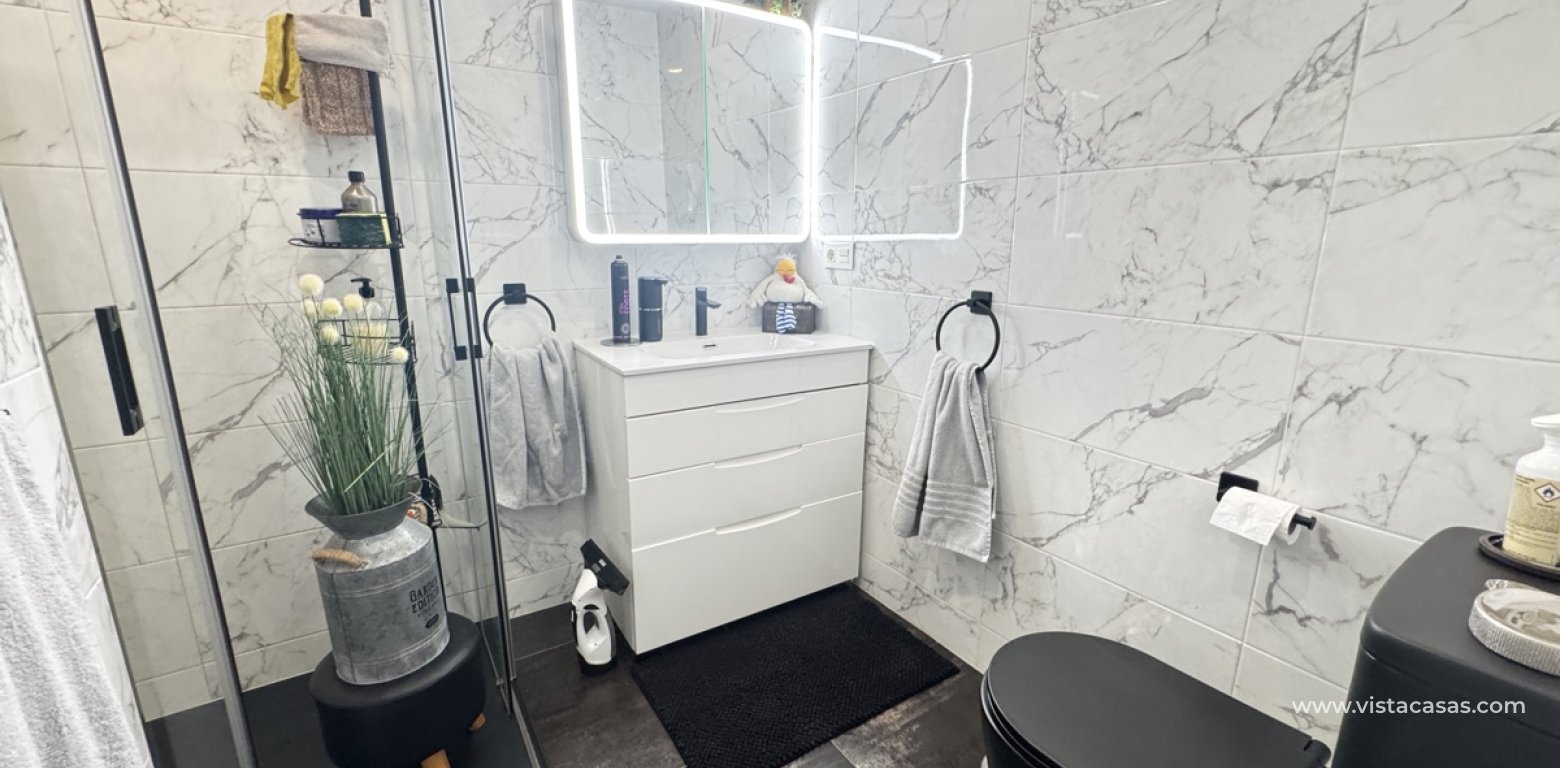 Resale - Townhouse - Villamartin