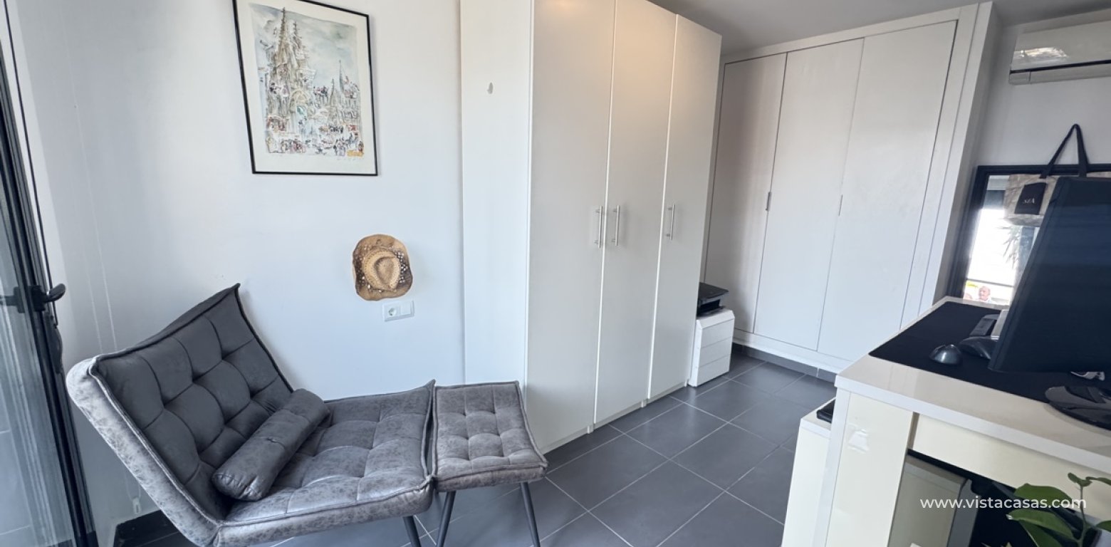 Resale - Townhouse - Villamartin