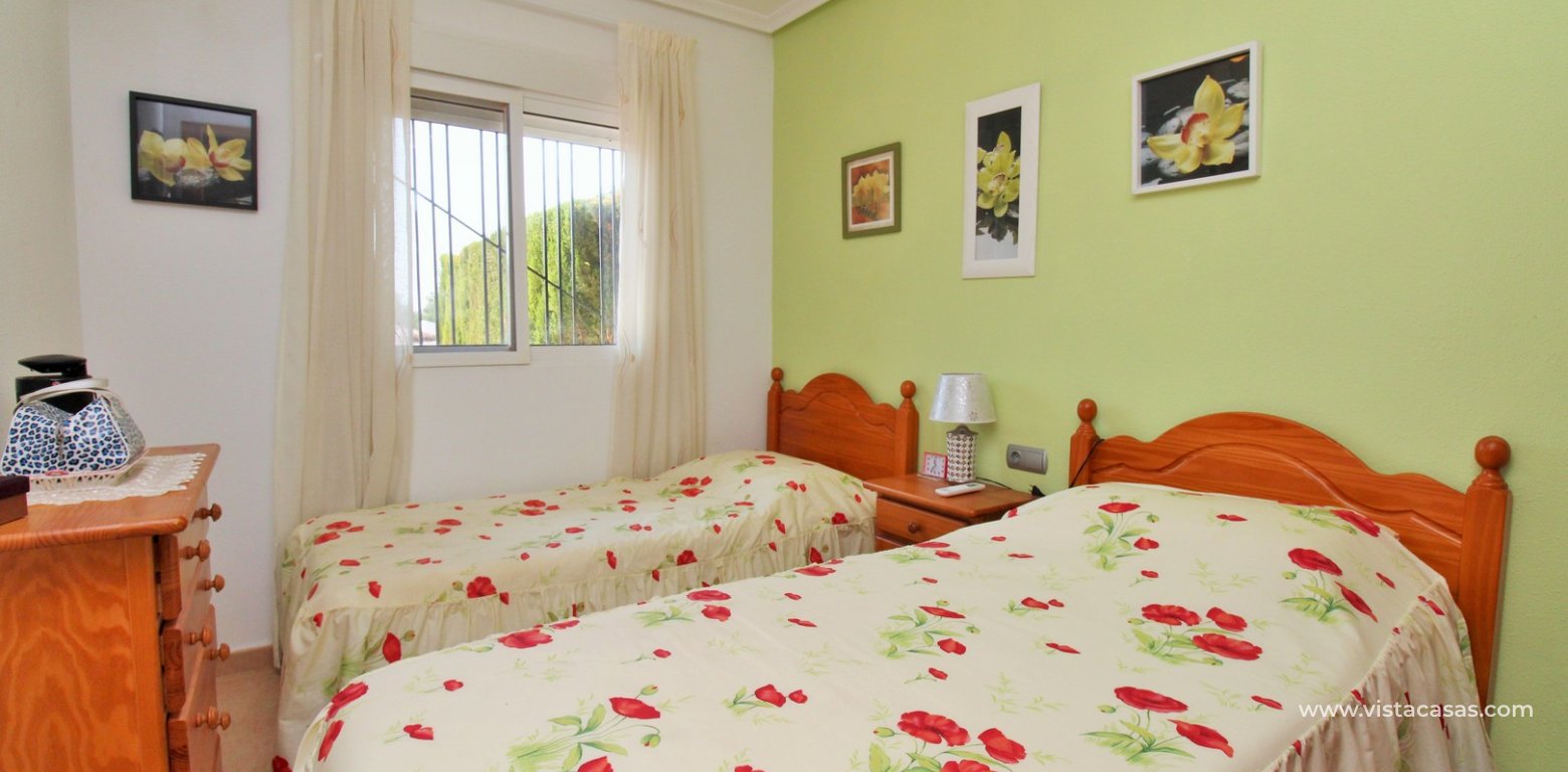 3-Bed Quad House in Villamartin Torregolf IV Pool View downstairs bedroom