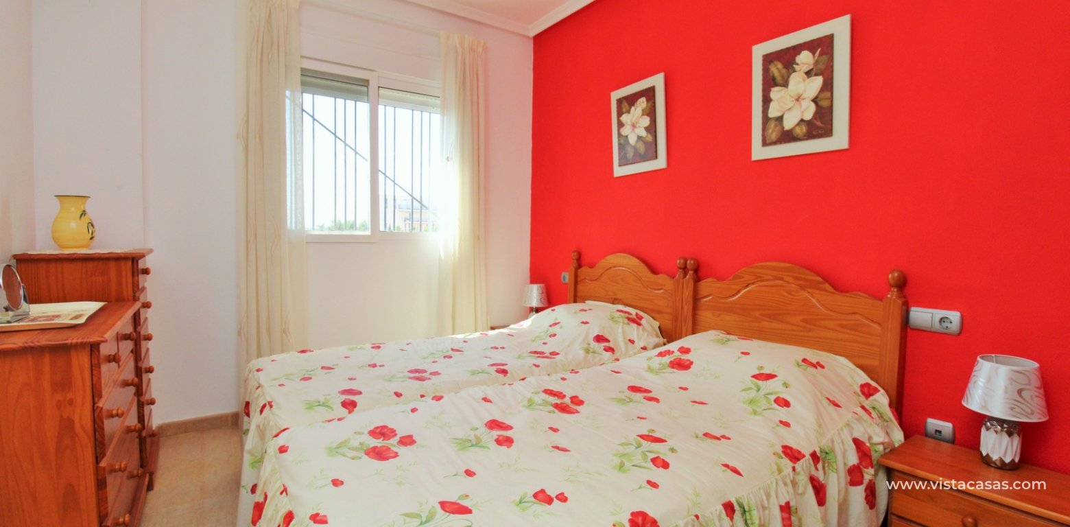 3-Bed Quad House in Villamartin Torregolf IV Pool View master bedroom