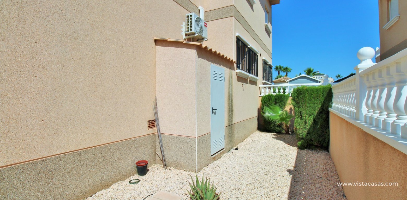 3-Bed Quad House in Villamartin Torregolf IV Pool View storage room