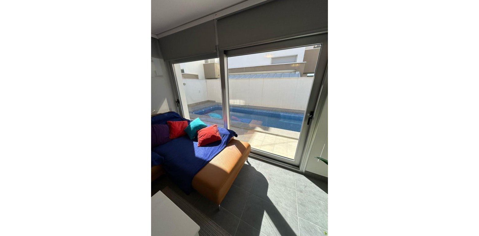 Resale - Villa - Pilar de la Horadada - Torre de la Horadada