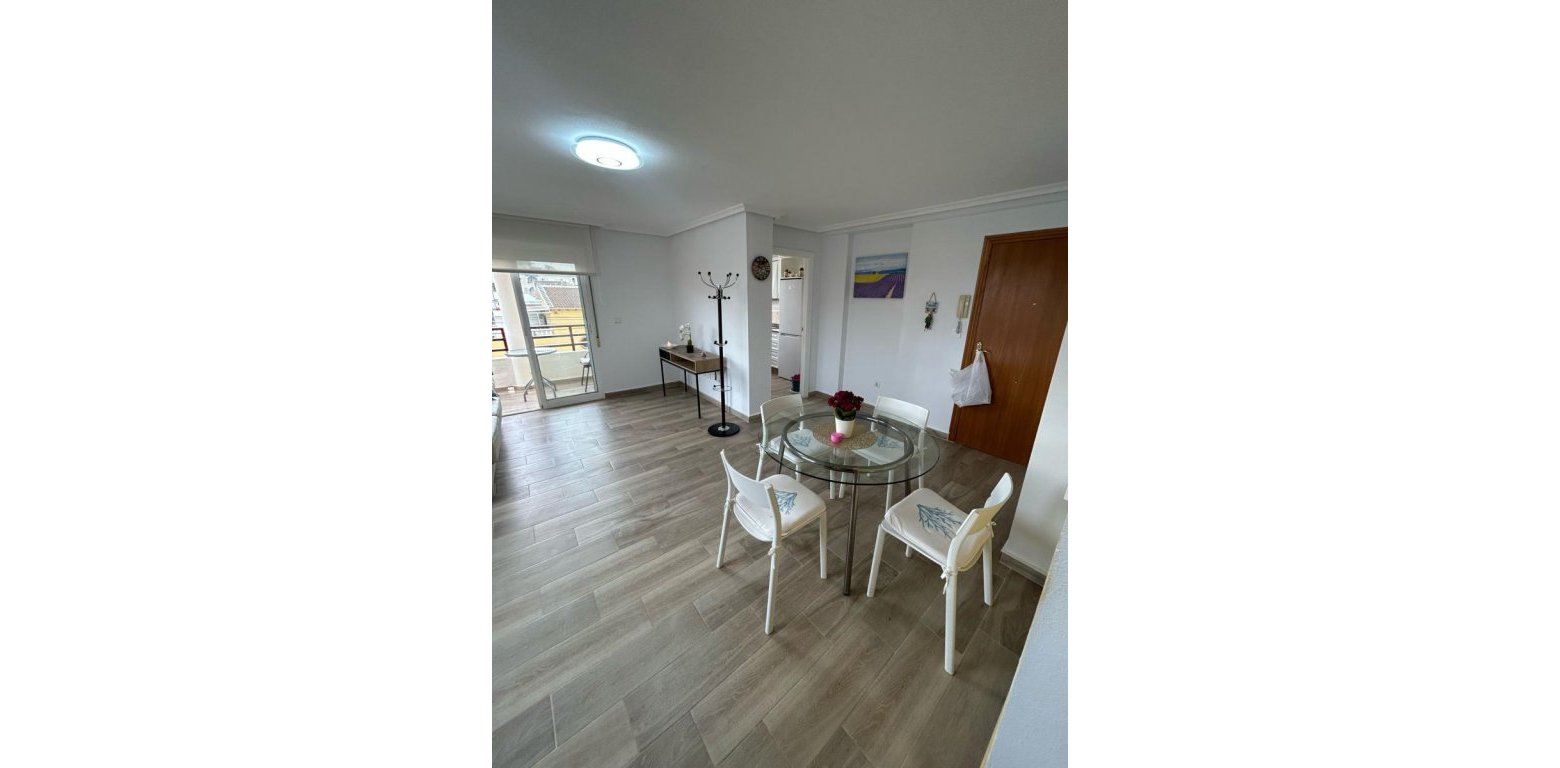 Resale - Apartment - Torrevieja