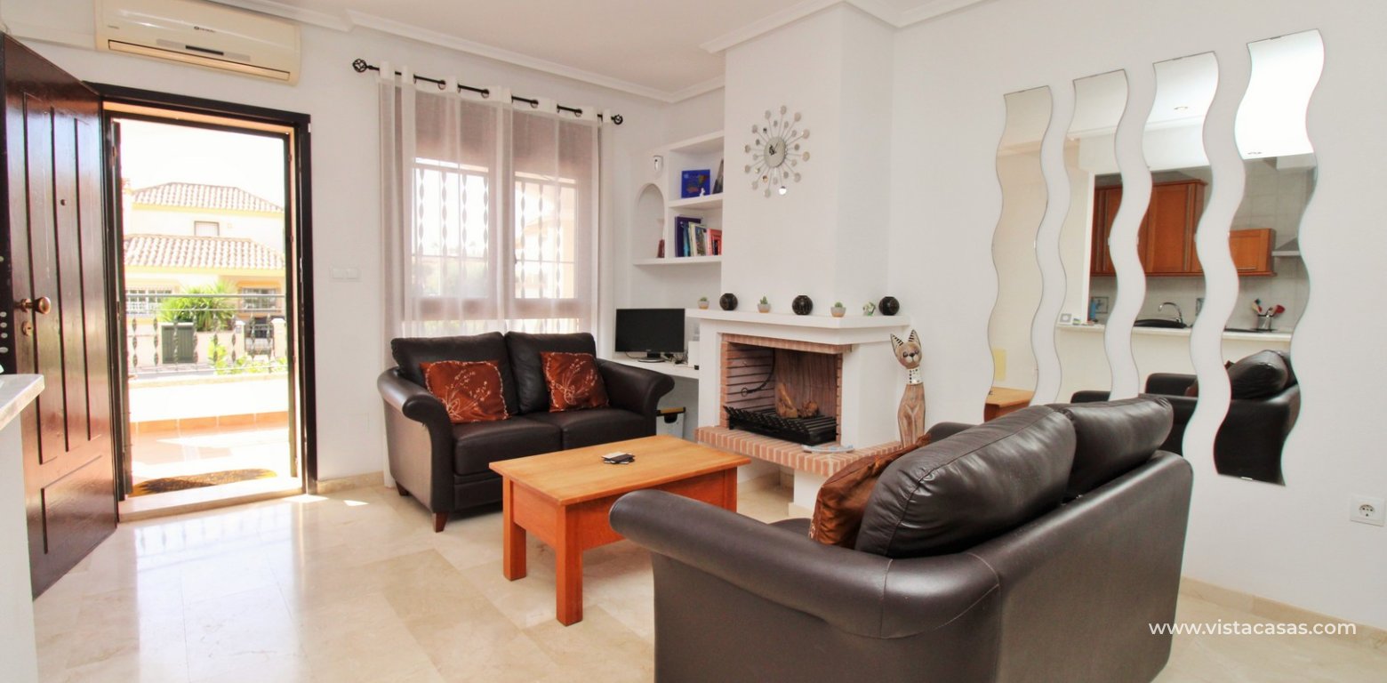 Buhardilla Townhouse for Sale in Pau 8 Villamartin lounge 3