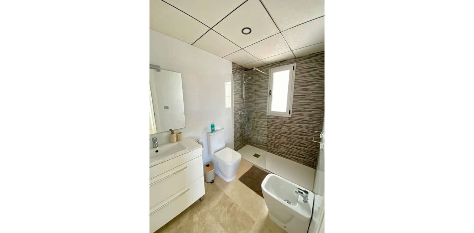 Resale - Apartment - Villamartin