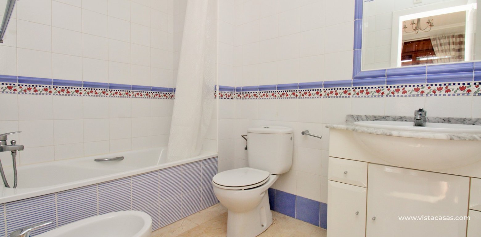Property For Sale 3 Bed Quad Villa Oporto Golf Pau 8 en-suite bathroom