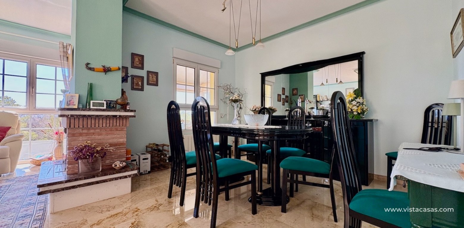 Resale - Villa - Villamartin