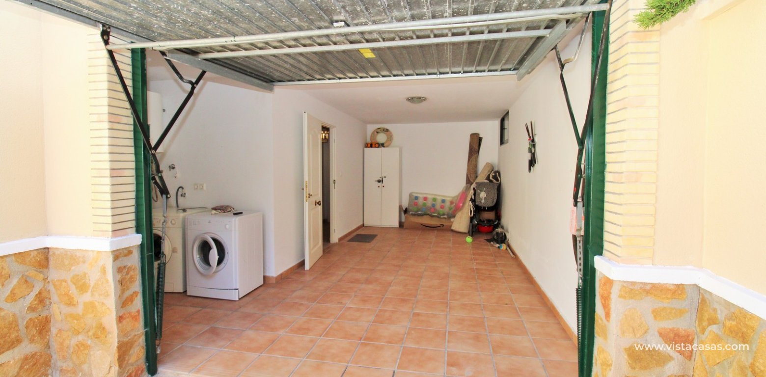 Detached Villa For Sale Brisas y Golf II Villamartin garage entrance