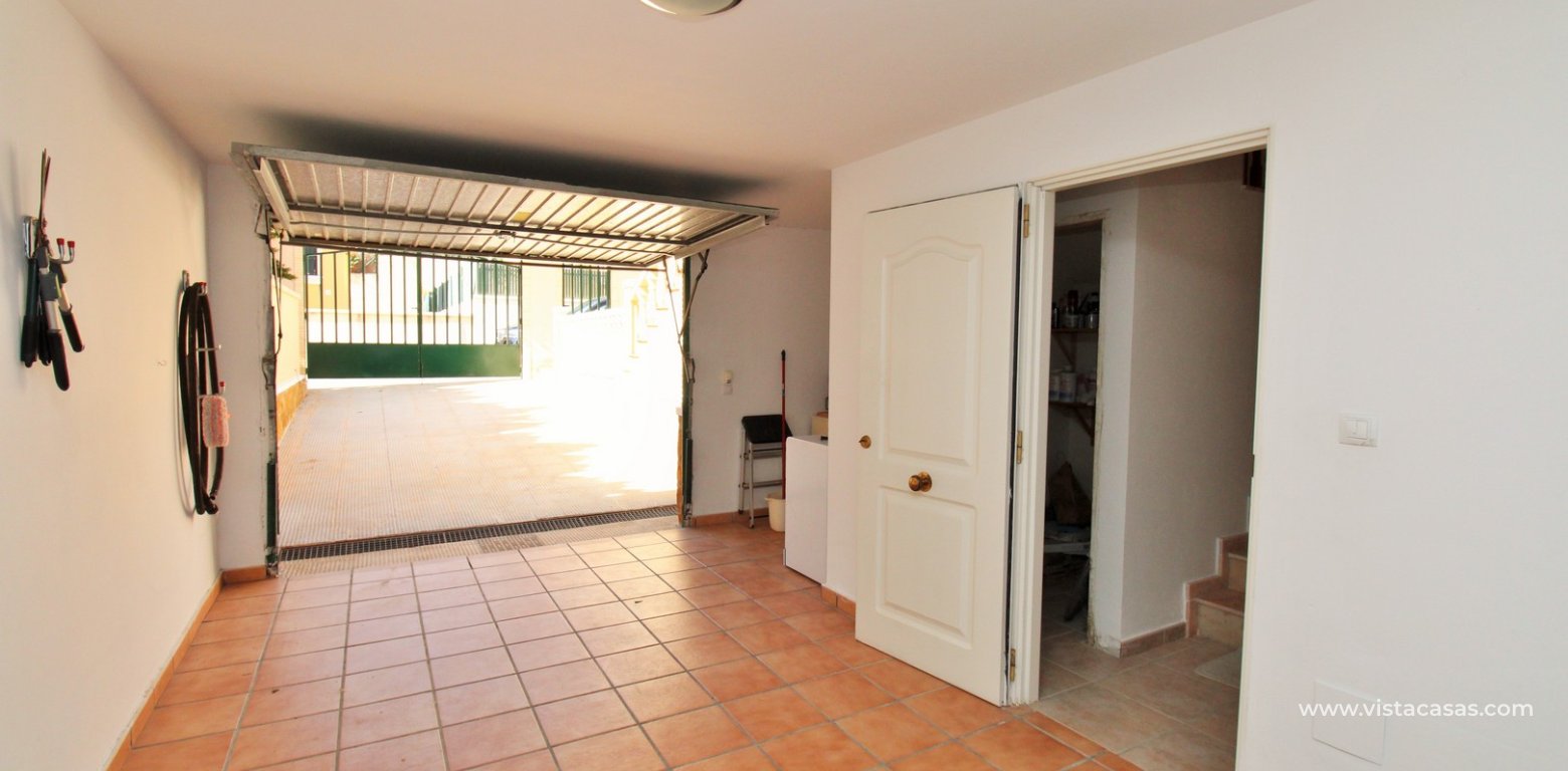 Detached Villa For Sale Brisas y Golf II Villamartin garage 2