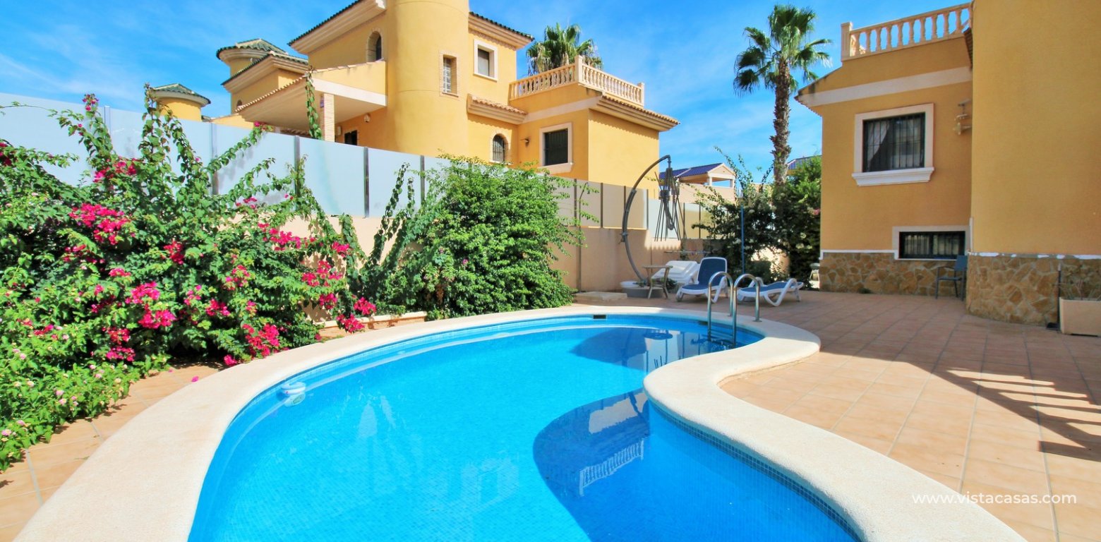 Detached Villa For Sale Brisas y Golf II Villamartin private swimming pool