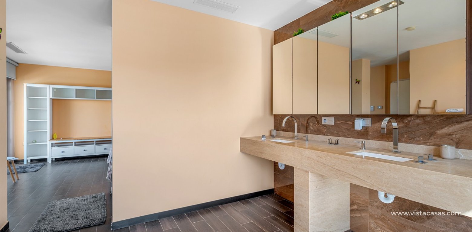 Wtórny - Villa - Benijofar