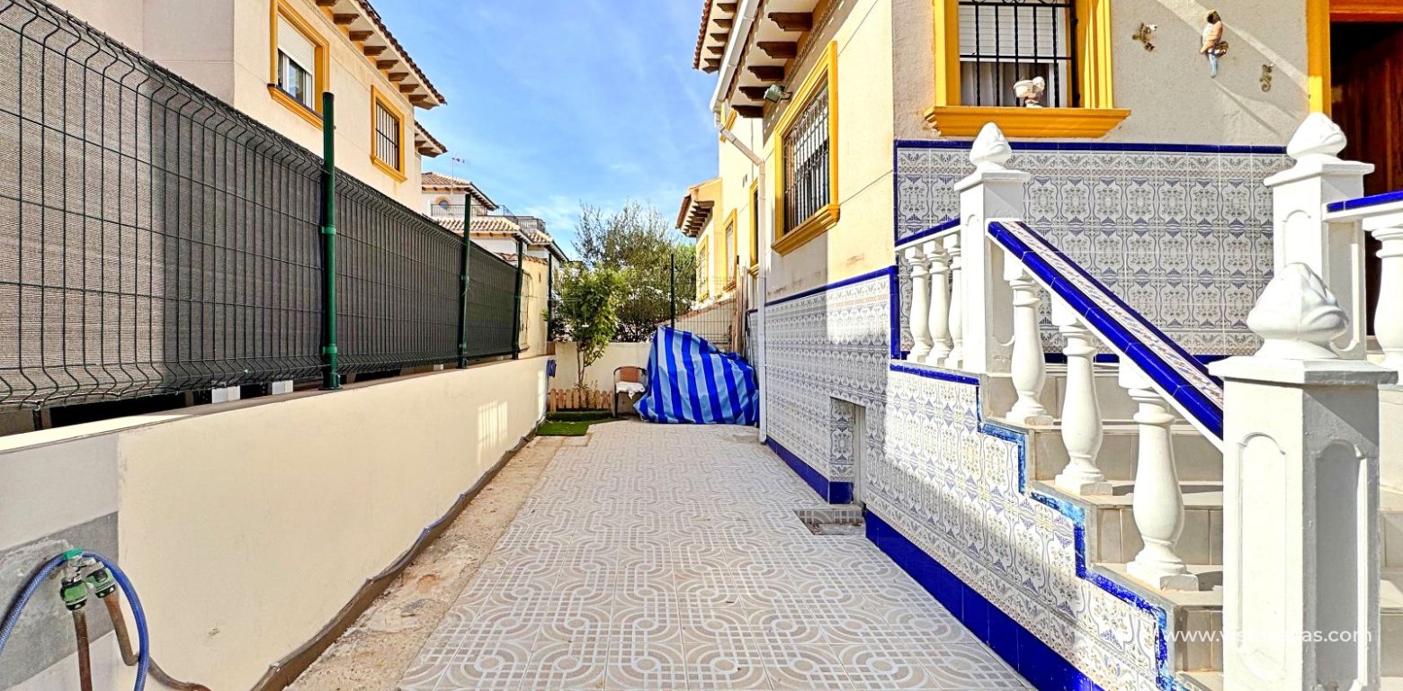 Sale - Townhouse - Punta Prima