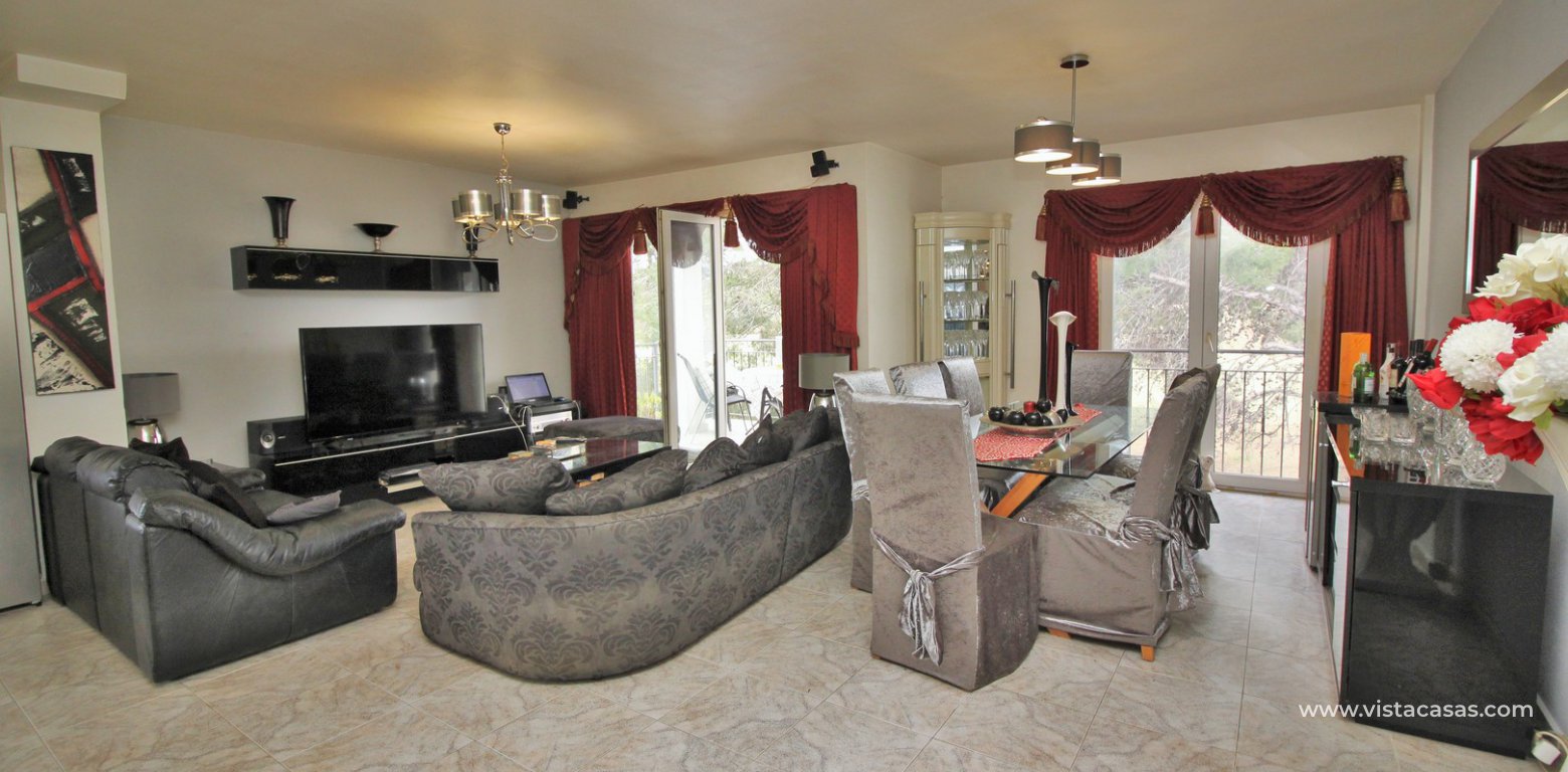 Apartment for sale in the Villamartin Plaza lounge