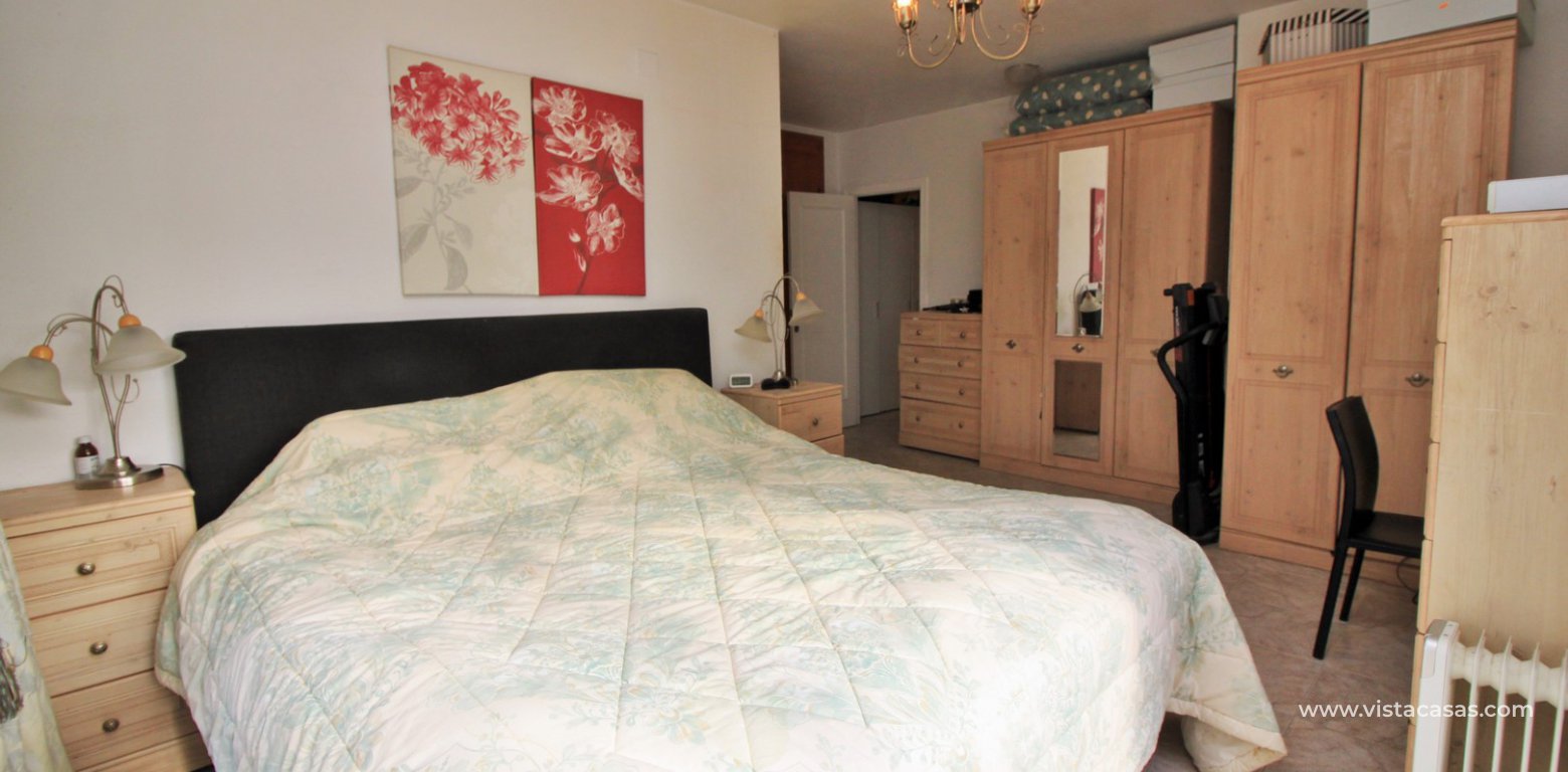Apartment for sale in the Villamartin Plaza master bedroom 2
