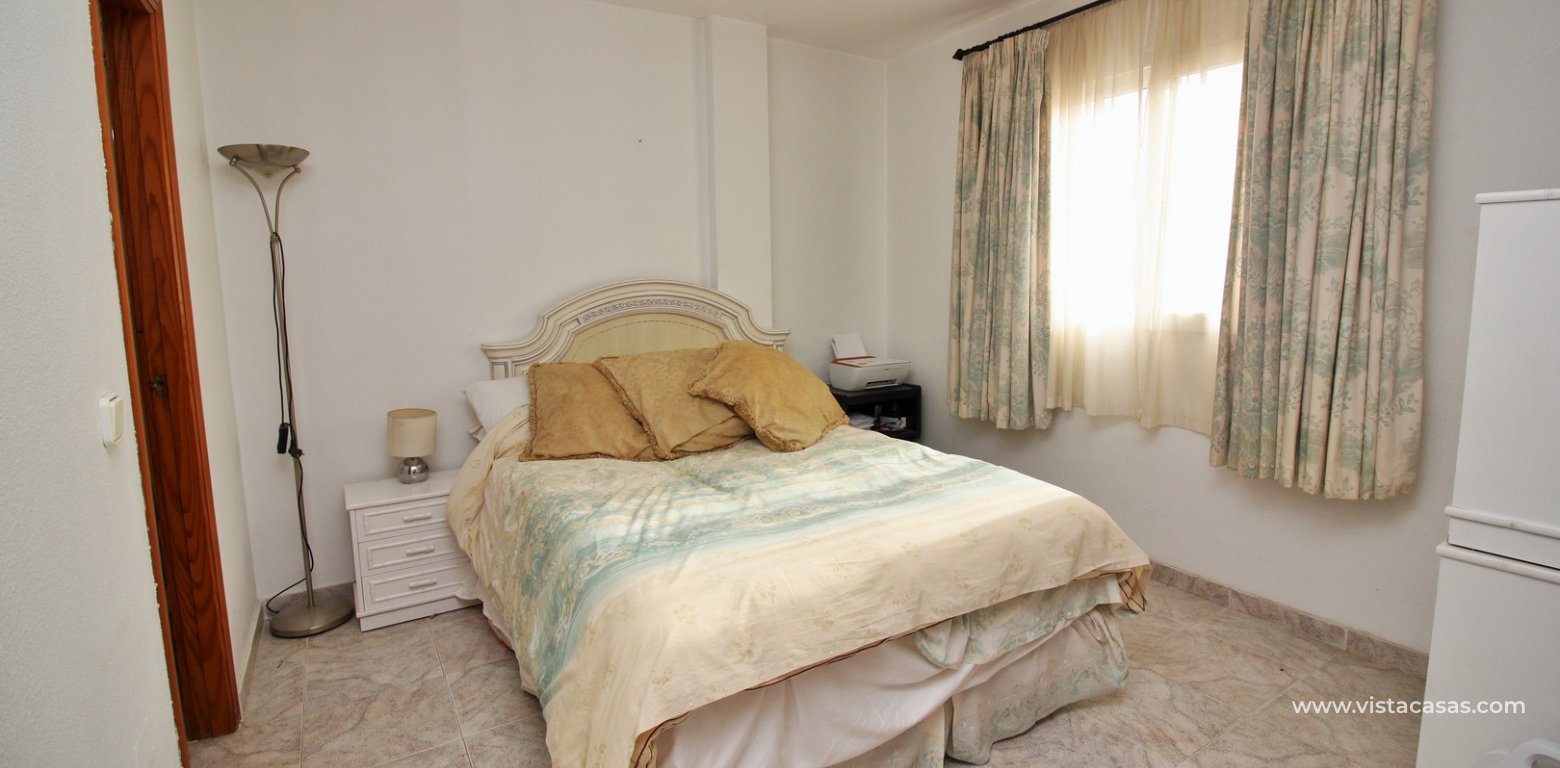 Apartment for sale in the Villamartin Plaza double bedroom