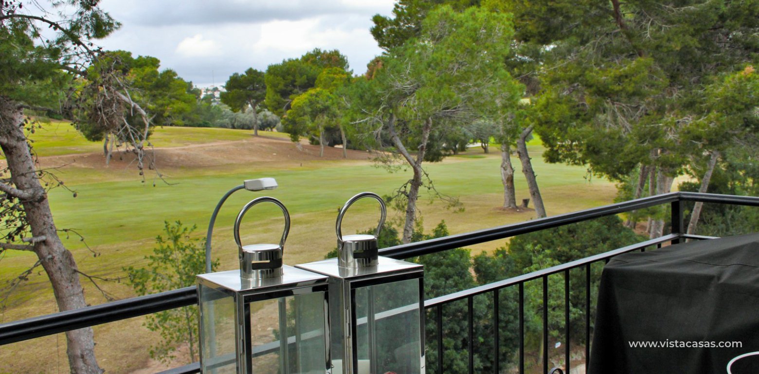Apartment for sale in the Villamartin Plaza views of the golf course