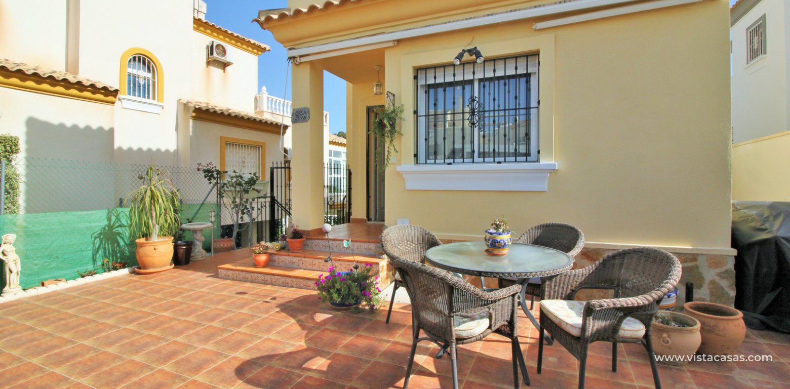 Detached villa for sale in Los Dolses tiled terrace
