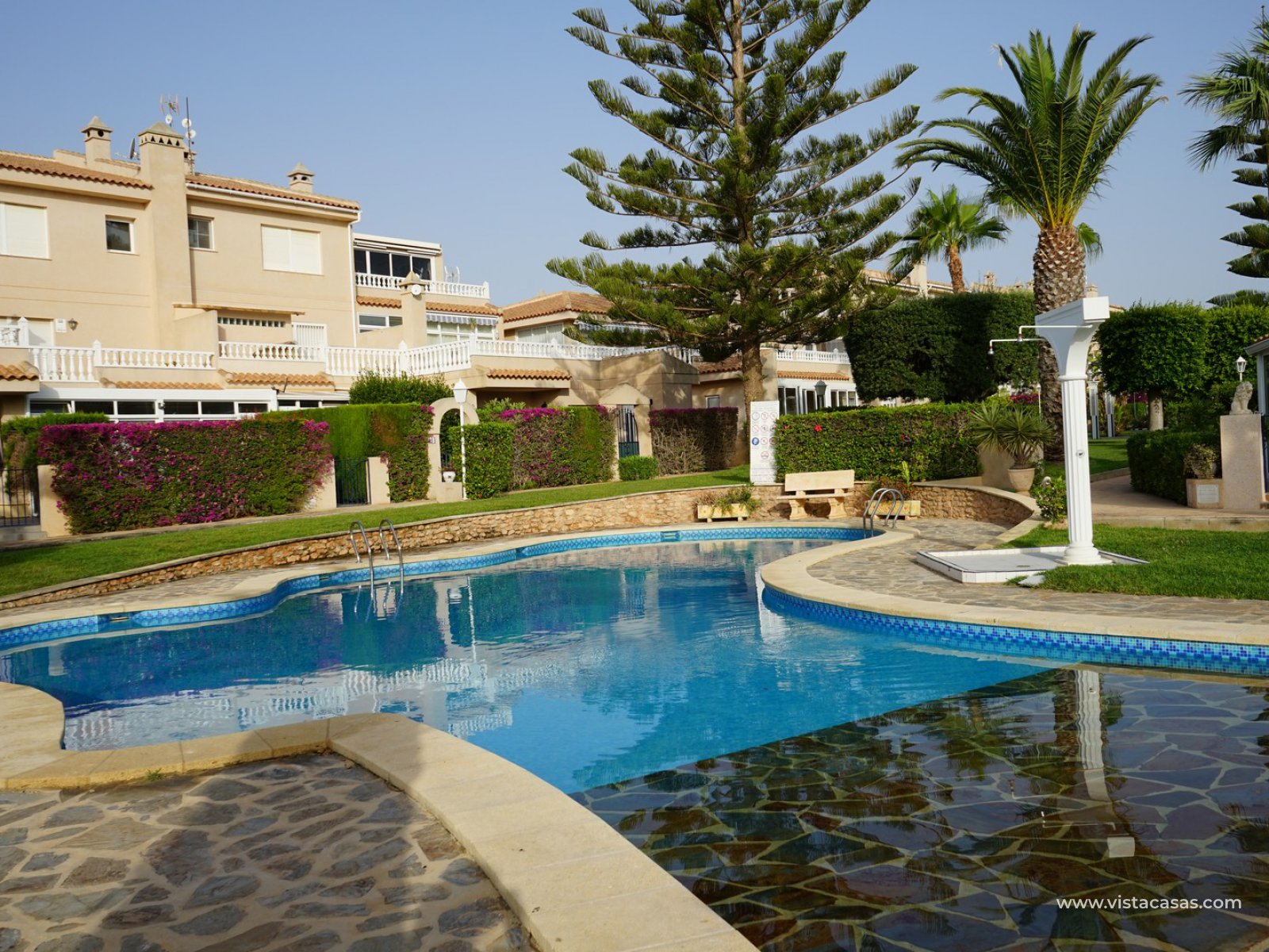 Townhouse for sale in Miraflores II Playa Flamenca