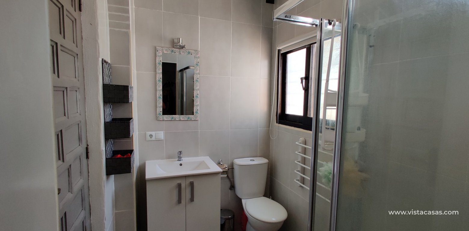  Villa for sale in Torrezenia Orihuela Costa bathroom