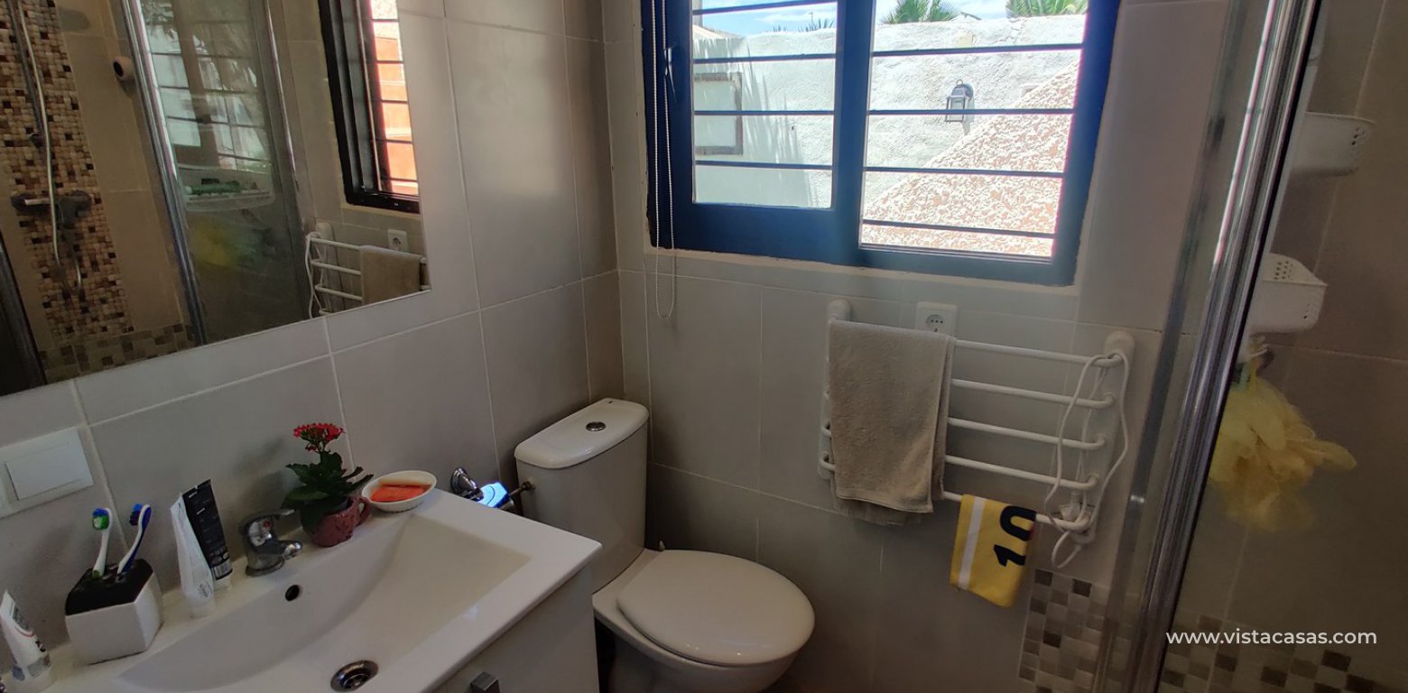  Villa for sale in Torrezenia Orihuela Costa bathroom 3