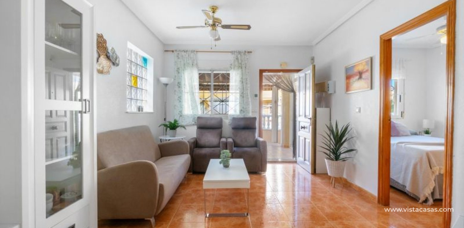 Resale - Villa - Torrevieja