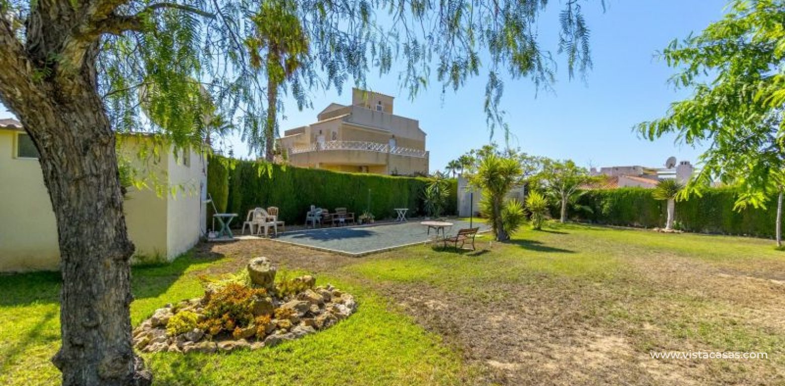 Resale - Villa - Torrevieja