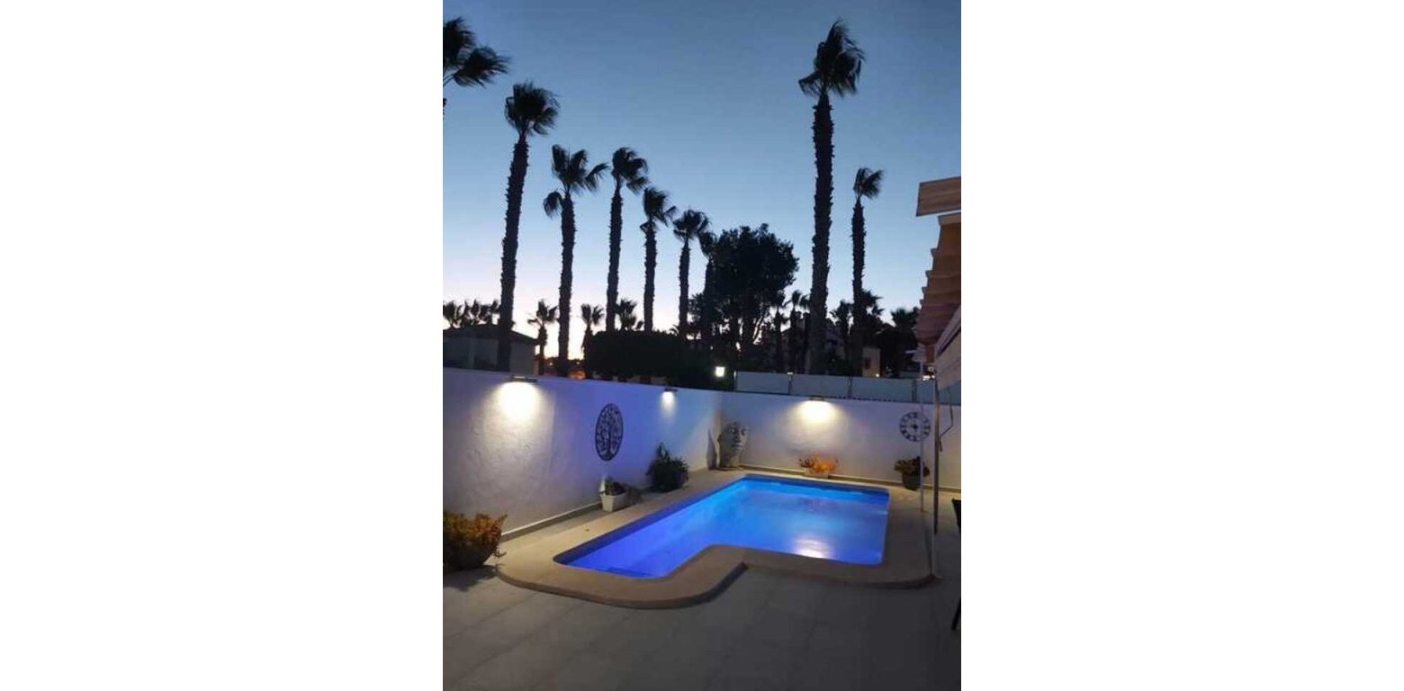 Venta - Chalet - Villamartin