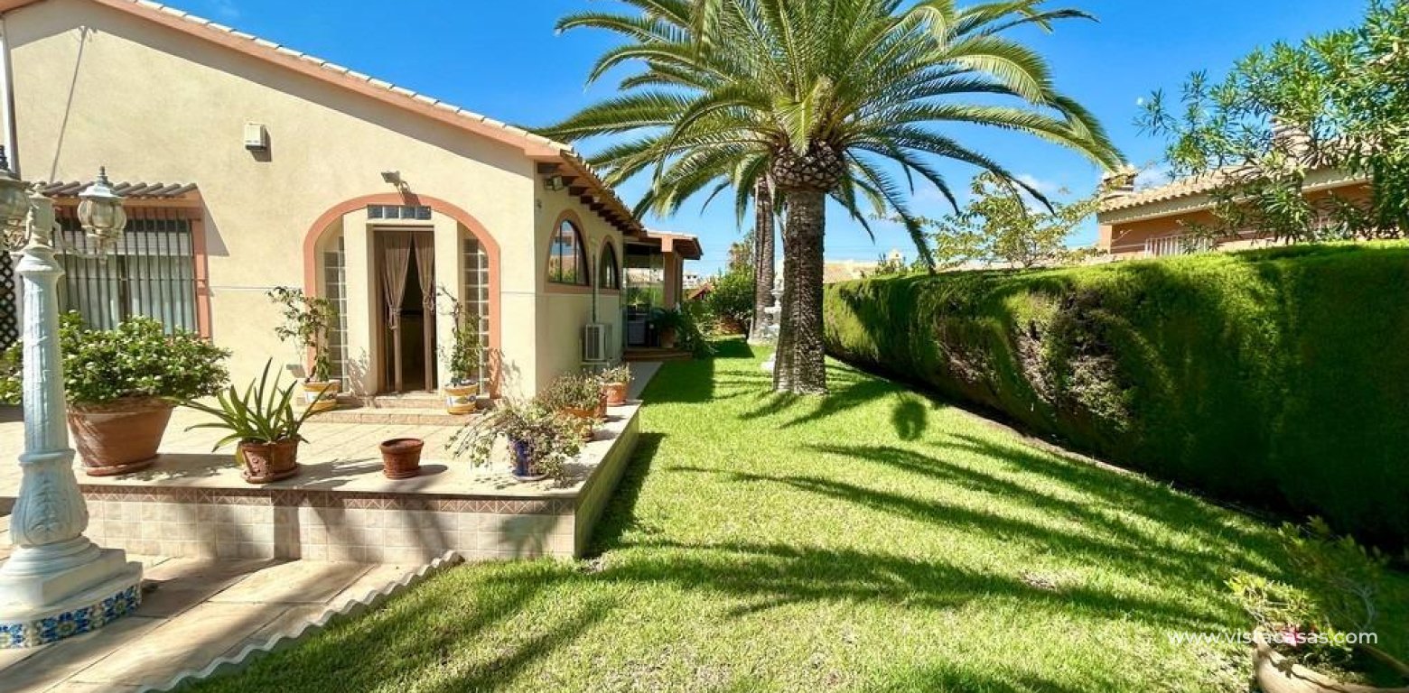 Sale - Villa - Cabo Roig