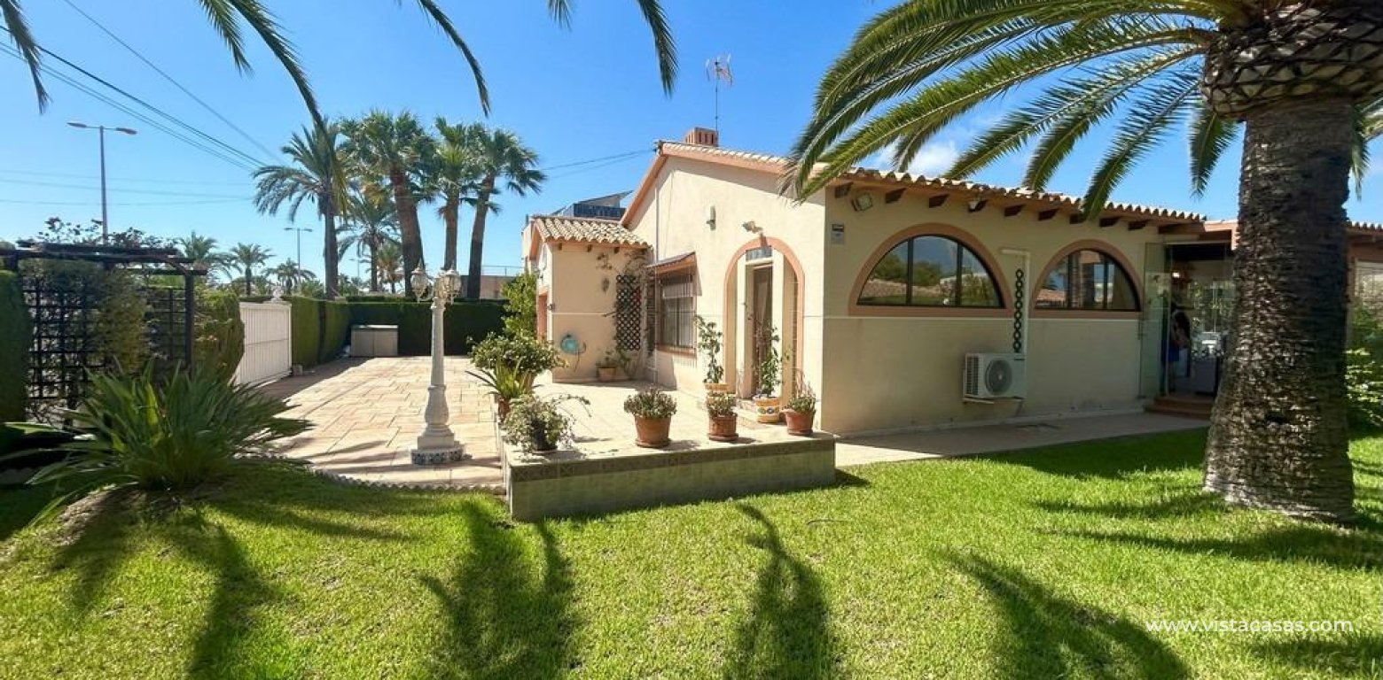 Sale - Villa - Cabo Roig