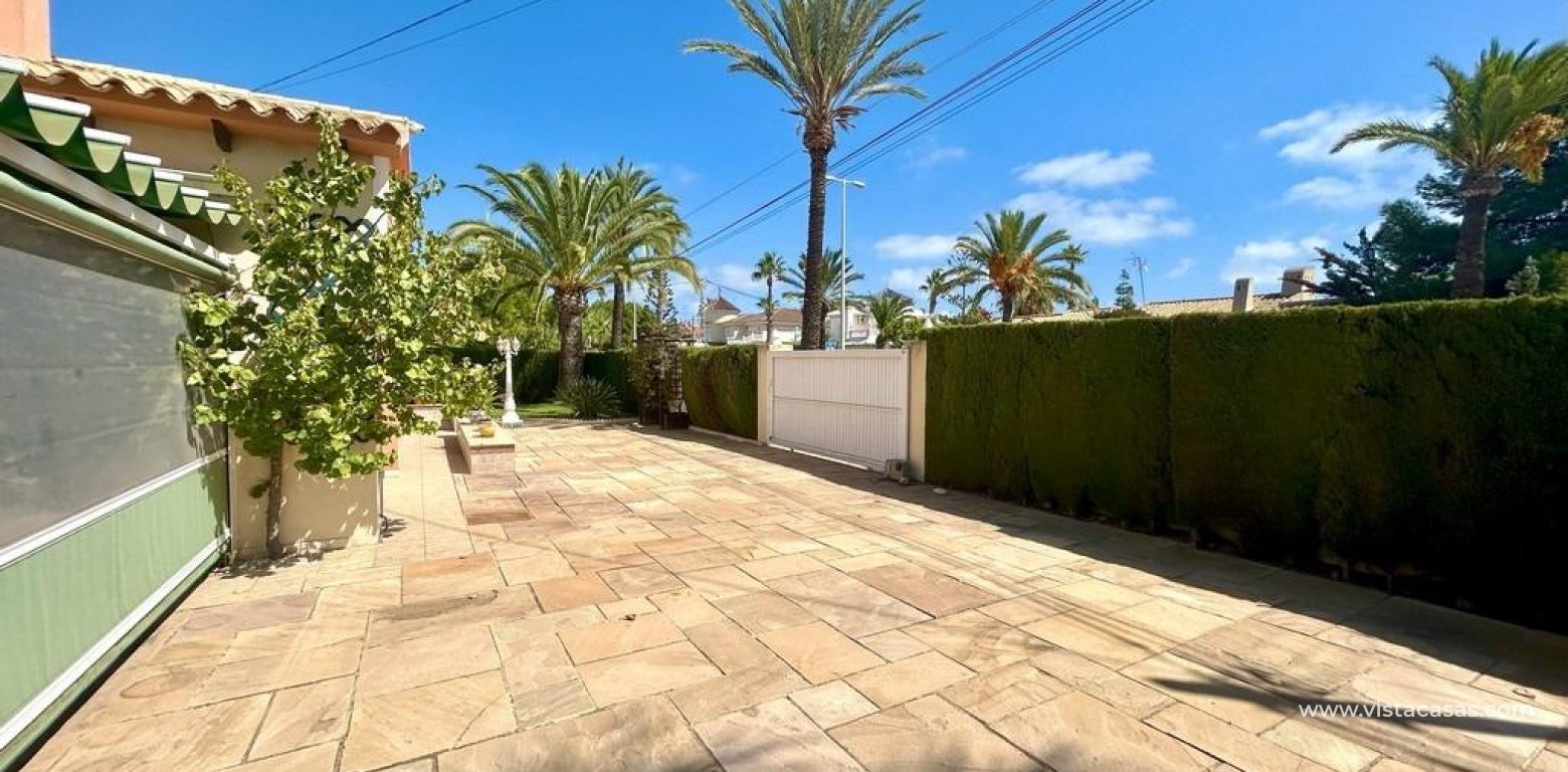 Sale - Villa - Cabo Roig