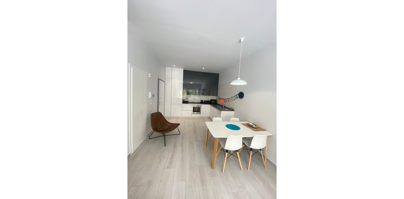 Resale - Apartment - Villamartin - PAU 8