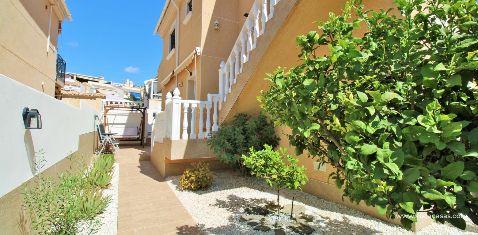 Villamartin 4 Bedroom Detached Villa For Sale Montegolf front garden
