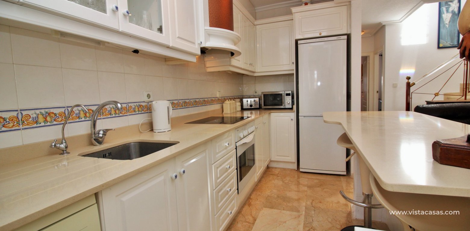 Townhouse for sale in Los Dolses kitchen 2