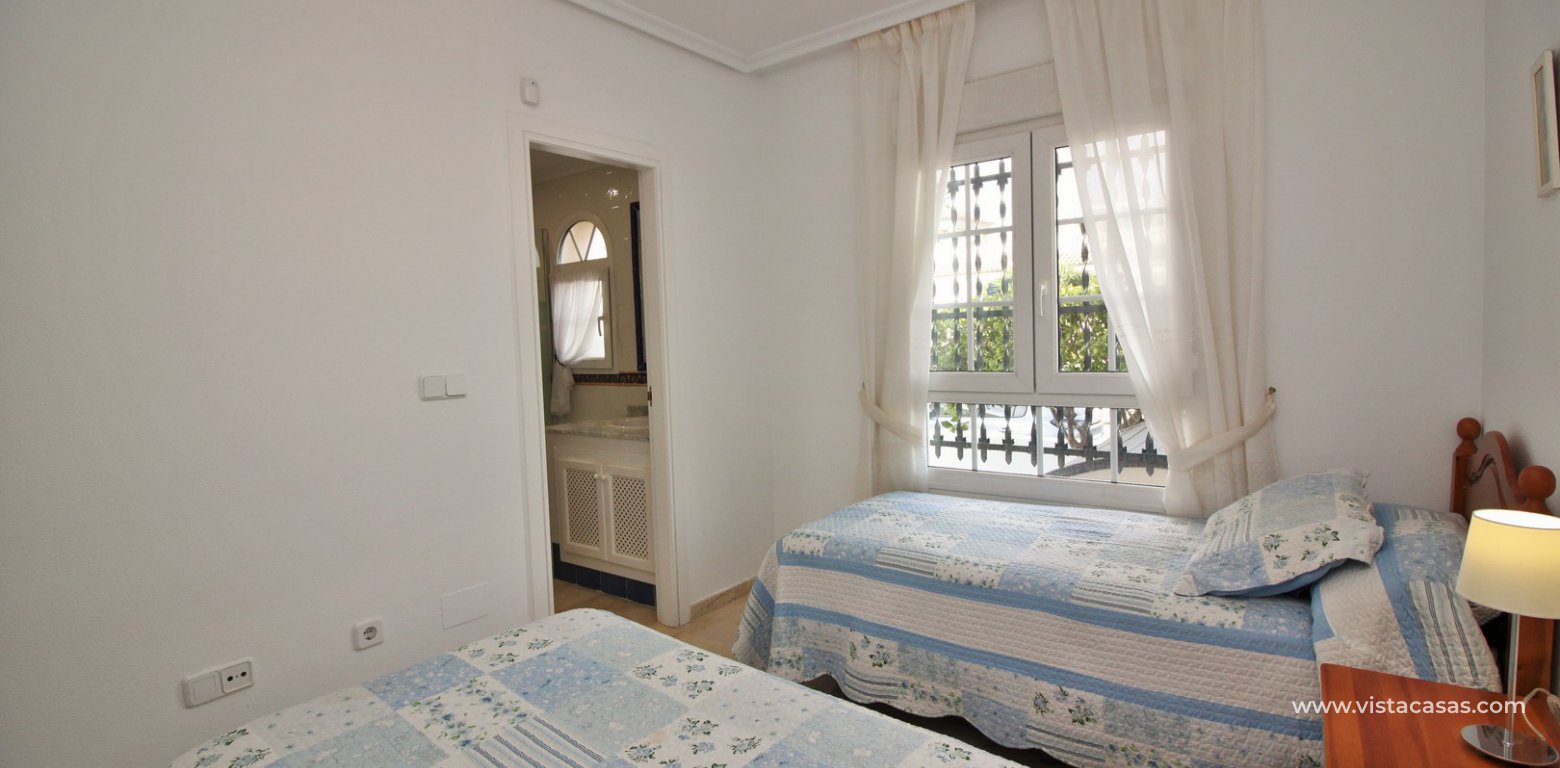 Apartment for sale in Las Violetas Villamartin master bedroom en-suite