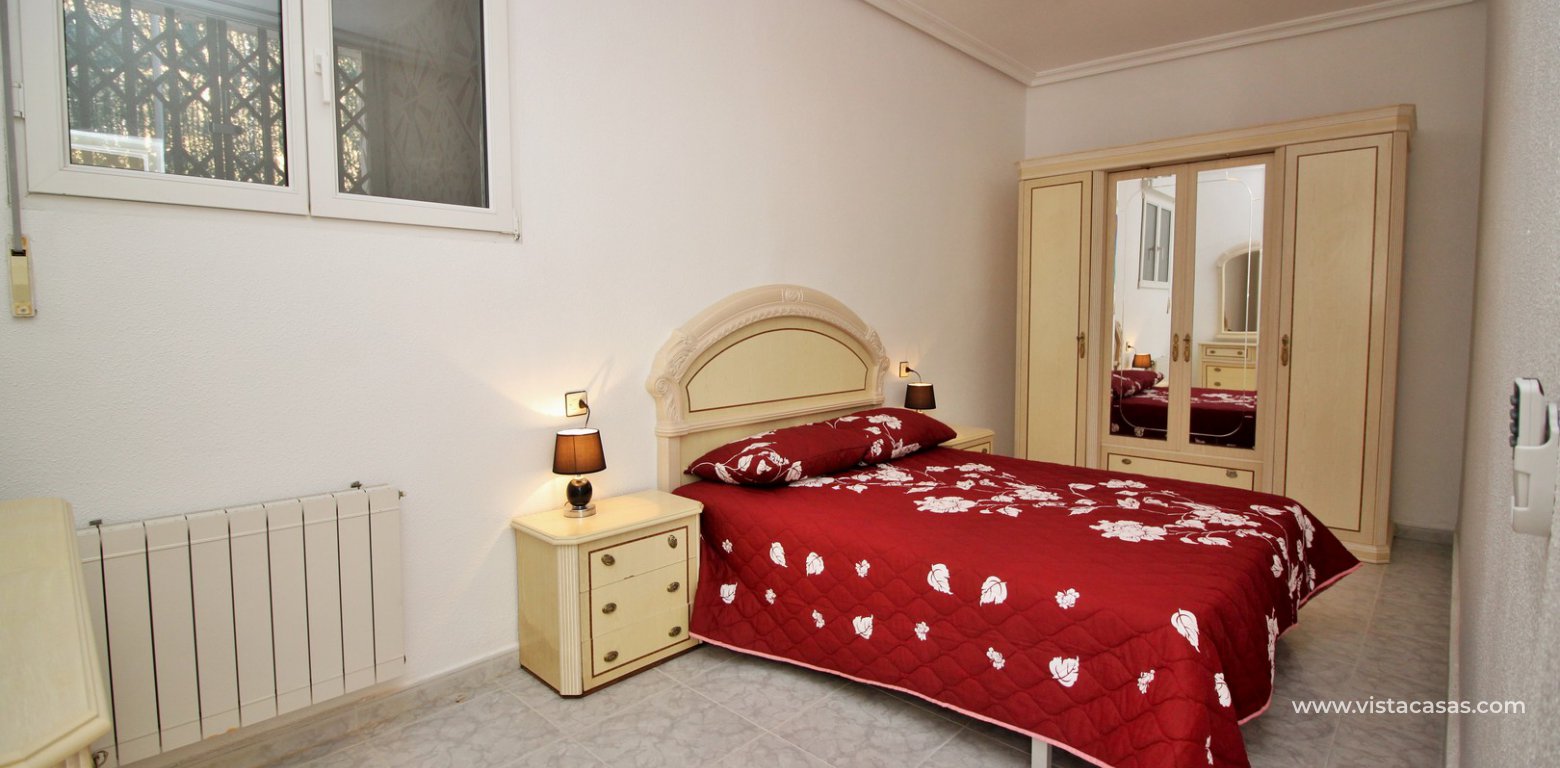 Detached villa for sale in Villamartin separate annex bedroom