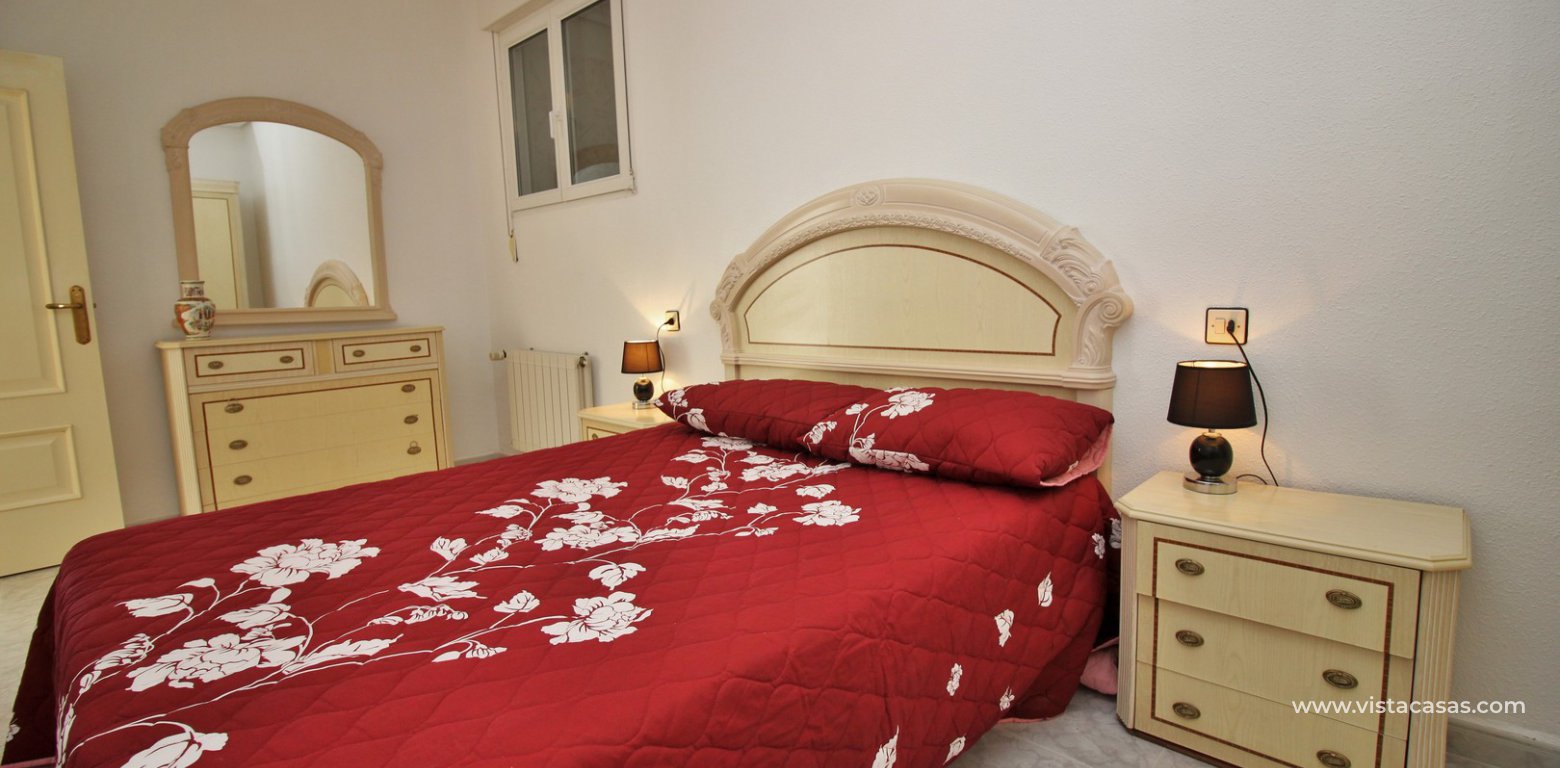 Detached villa for sale in Villamartin separate annex bedroom 2