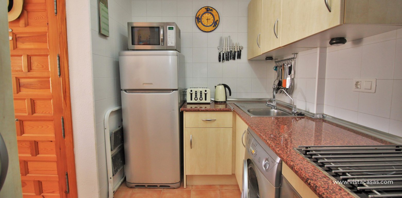 Apartment for sale in Panorama Golf Villamartin kitchen 2