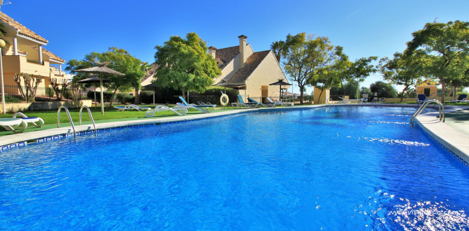 Townhouse for sale in Campoamor golf pool