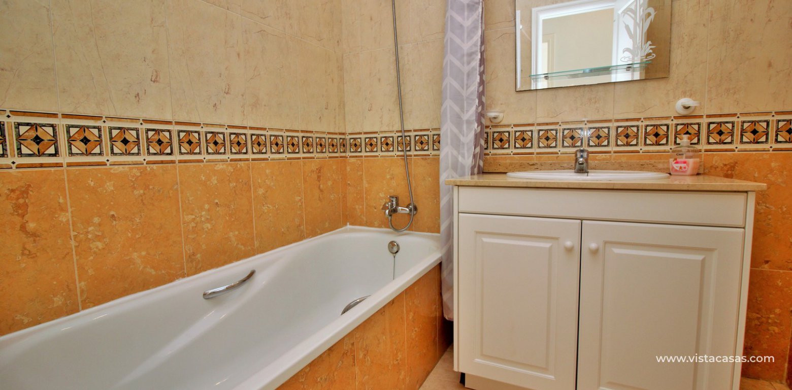 Townhouse for sale in Campoamor golf family bathroom