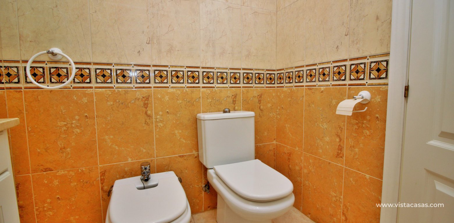 Townhouse for sale in Campoamor golf upstairs bathroom