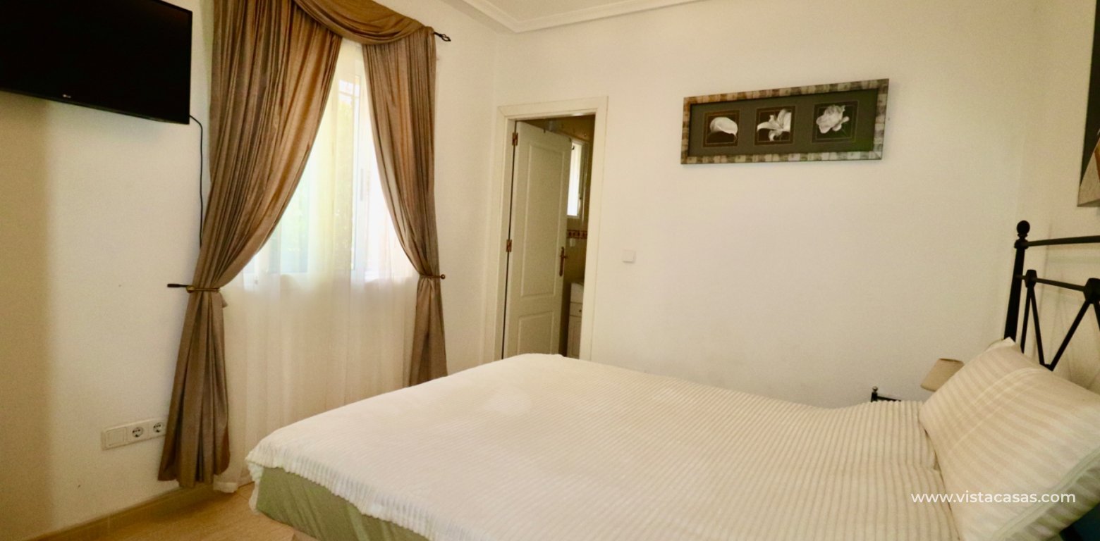 Sale - Villa - El Raso