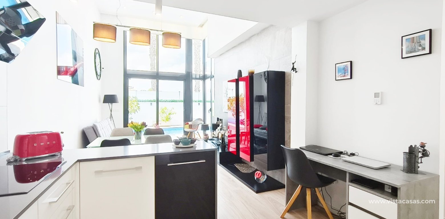 Sale - Villa - Cabo Roig