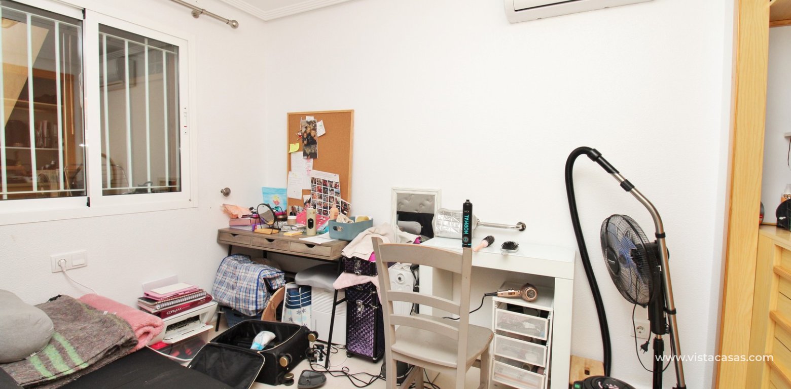 Ground Floor Apartment for Sale in Zenia Mar 8 Playa Flamenca twin bedroom