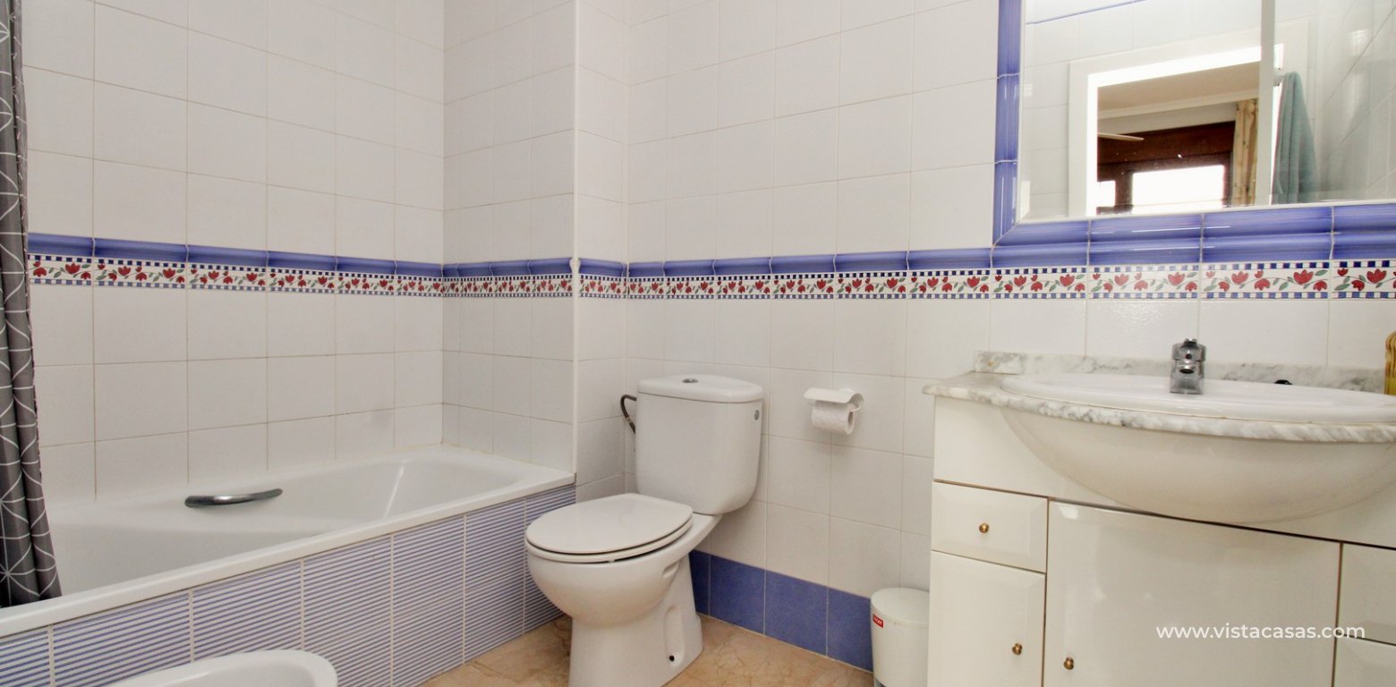3-Bed Quad Villa for Sale Oporto Golf Villamartin en-suite bathroom
