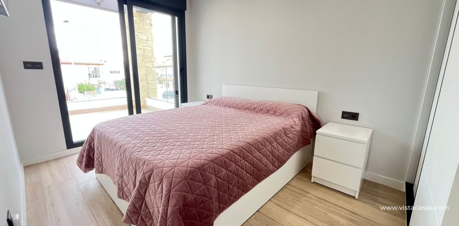 Resale - Villa - Punta Prima